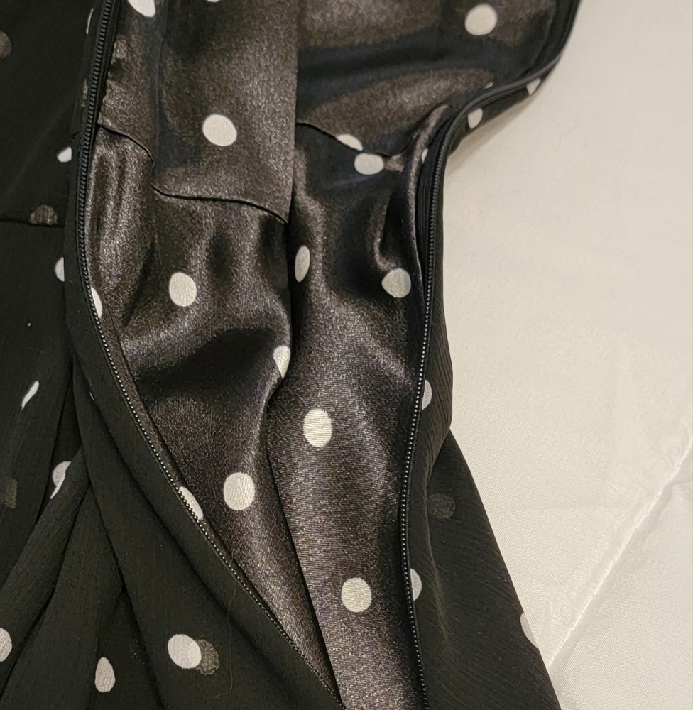 White House Black Market Black Polka Dot Dress Size 12 Babydoll Fit & Flare - Picture 5 of 8